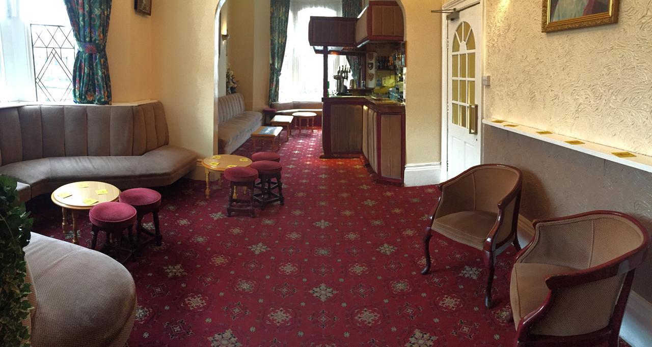 The Talbot Hotel Southport Buitenkant foto